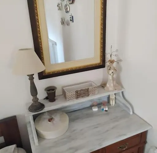 Vila The House Of Manos And Helen