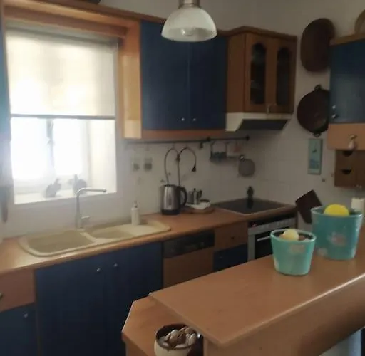 The House Of Manos And Helen