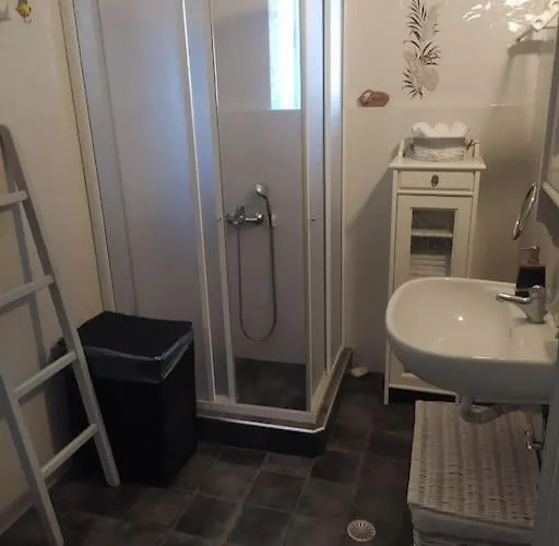 The House Of Manos And Helen