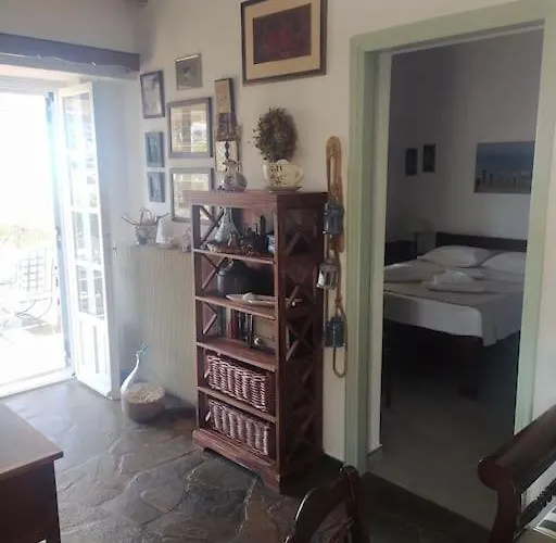 Vila The House Of Manos And Helen Aneratza