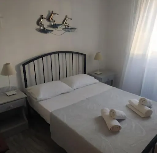 The House Of Manos And Helen