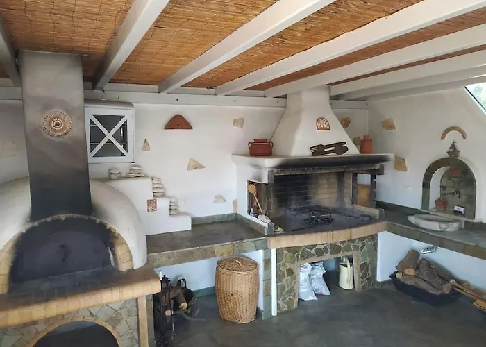 The House Of Manos And Helen Aneratza